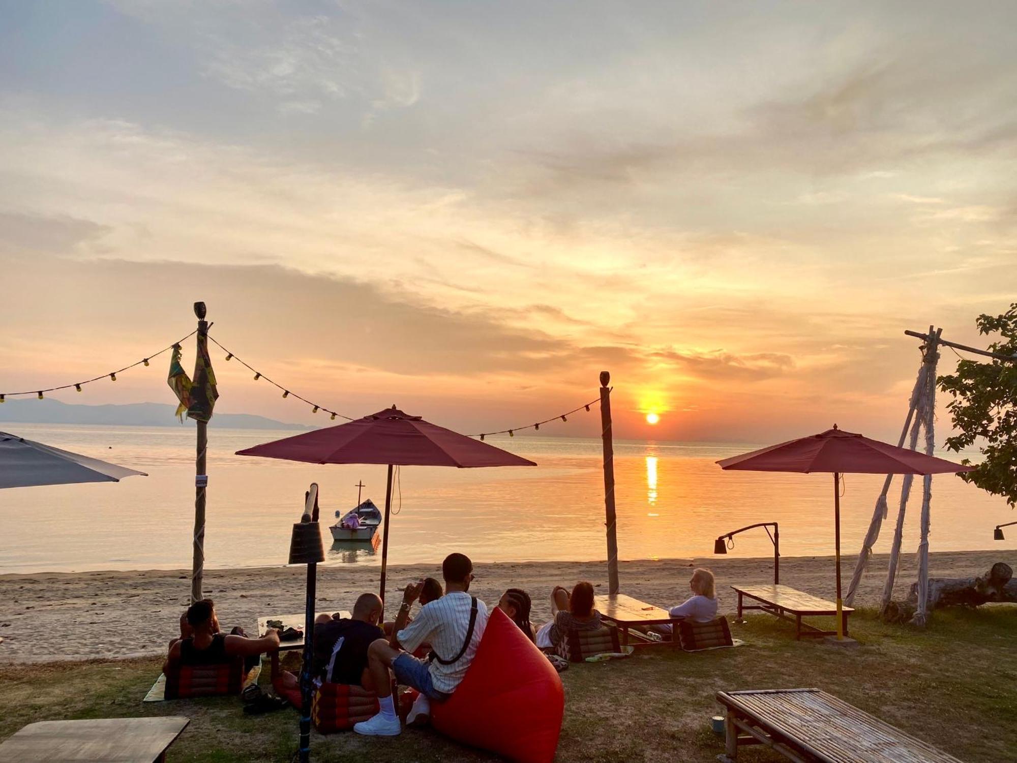 Rainbow Bungalow Haadrin Koh Phangan Haad Rin Exteriör bild